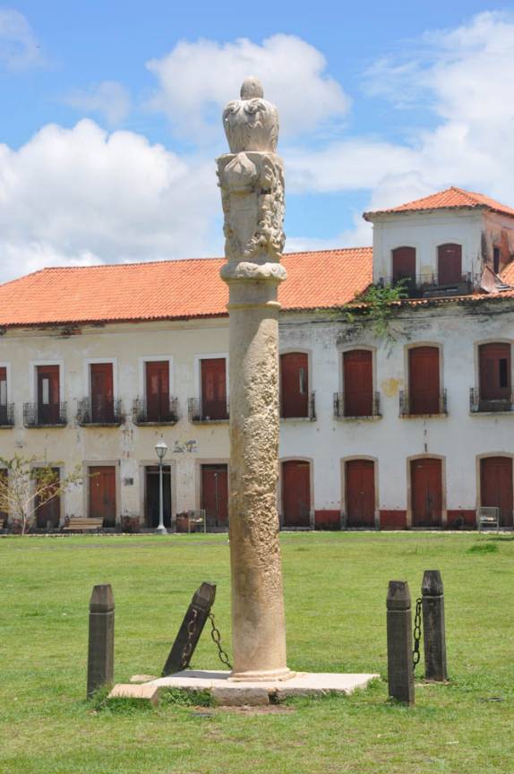 O mais bem conservado pelourino do Brasil, em Alcântara - MA